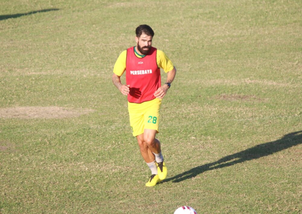 Aryn Isyaratkan Hengkang dari Persebaya