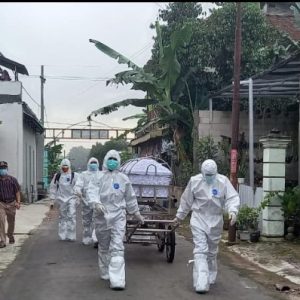 Di Magetan: Tiga Orang dalam Satu Keluarga Meninggal Karena Covid 19 Di Magetan: Tiga Orang dalam Satu Keluarga Meninggal Karena Covid 19
