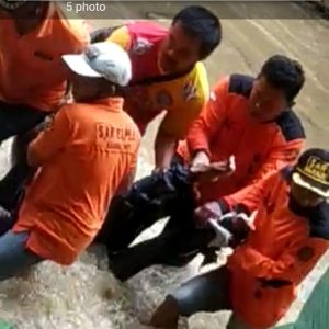 Empat Pemancing Ikan Terbawa Arus Sungai, Dua Tewas Empat Pemancing Ikan Terbawa Arus Sungai, Dua Tewas