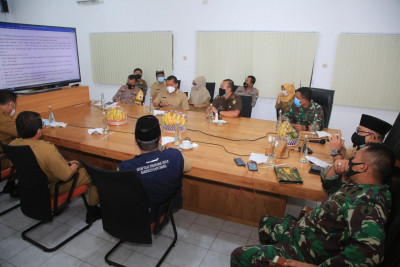 Satgas Banyuwangi Rumuskan Kebijakan Baru Tangani Covid-19