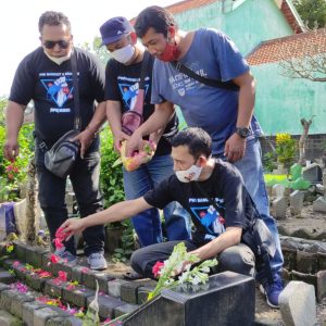 Selain Baksos HPN PWI Mojokerto, Beri Penghargaan Forkopimda Selain Baksos HPN PWI Mojokerto, Beri Penghargaan Forkopimda