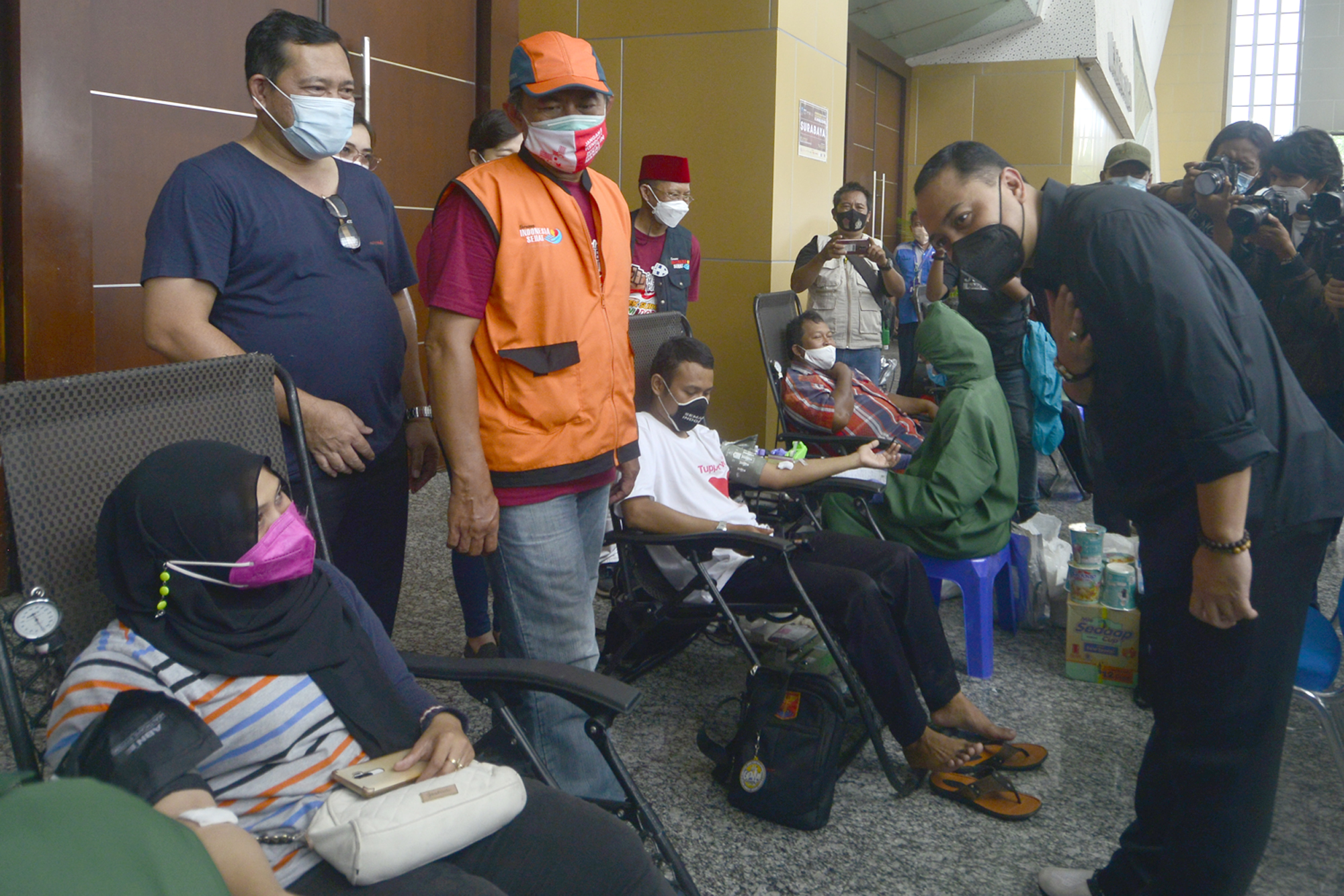 Hari Pertama Kerja, Eri Pantau Vaksinasi Lansia
