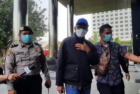 Terkena OTT, Gubernur Sulsel Dibawa ke Gedung KPK