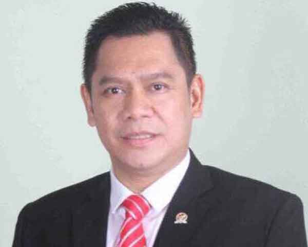 Umumkan Kenaikan Gaji Anggota DPR, Golkar Non Aktifkan Adies Kadir