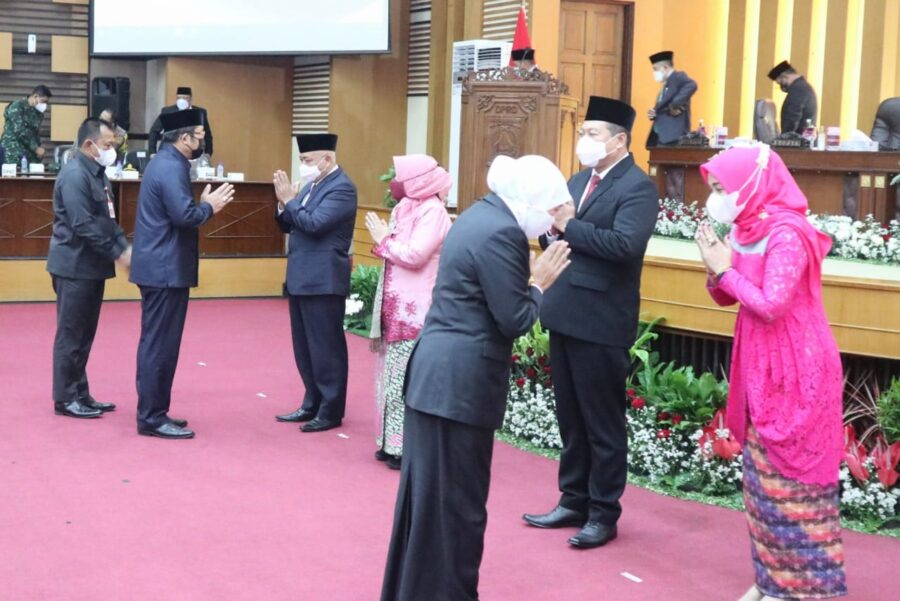 Efektif Turunkan Penyebaran Covid-19, Gubernur Khofifah: PPKM Mikro Diperpanjang