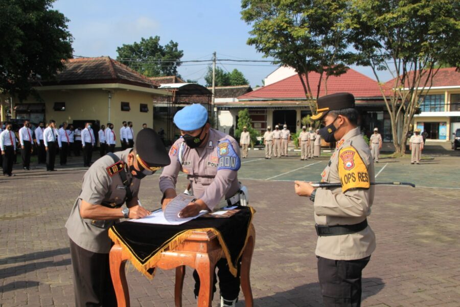 Kapolres Magetan Pimpin Sertijab Wakapolres dan Kapolsek
