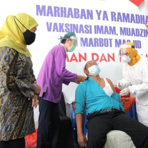 Imam Masjid, Muadzin dan Takmir Diminta Segera Vaksinasi Jelang Ramadan Imam Masjid, Muadzin dan Takmir Diminta Segera Vaksinasi Jelang Ramadan