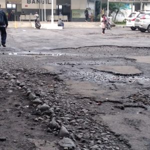 Tarif Parkir Selangit, Tempat Parkir Sekelumit