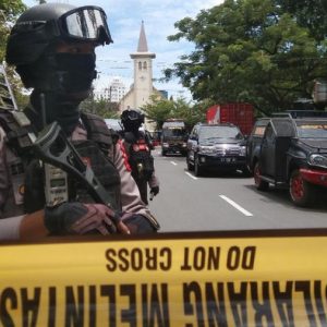 Bom Bunuh Diri Katedral Makassar: PBNU Mengecam, PGI Minta Umat Tenang Bom Bunuh Diri Katedral Makassar: PBNU Mengecam, PGI Minta Umat Tenang