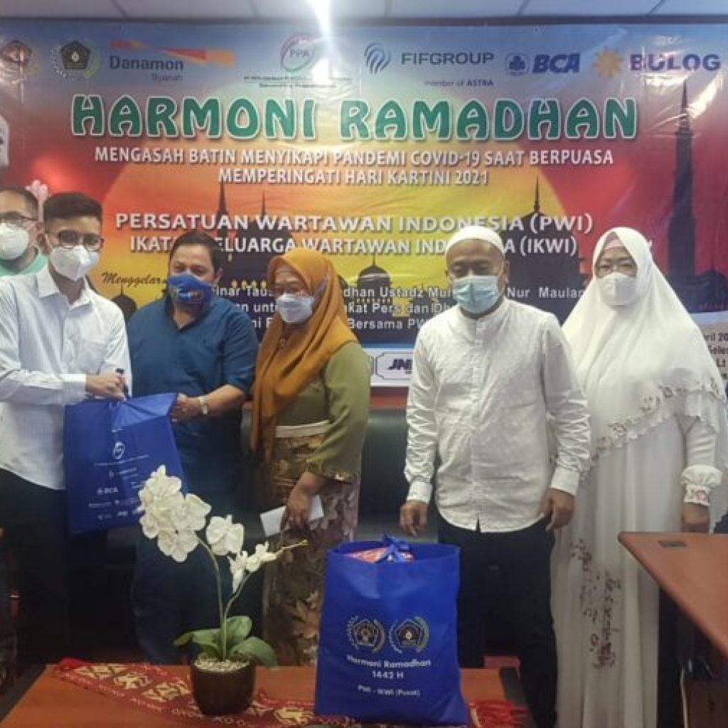 PWI-IKWI Berbagi Untuk Masyarakat Pers dan Dhuafa