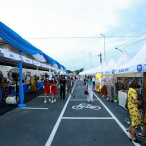 Festival Mamin Halal Jelang Ramadhan Tiba  Dipantai Boom