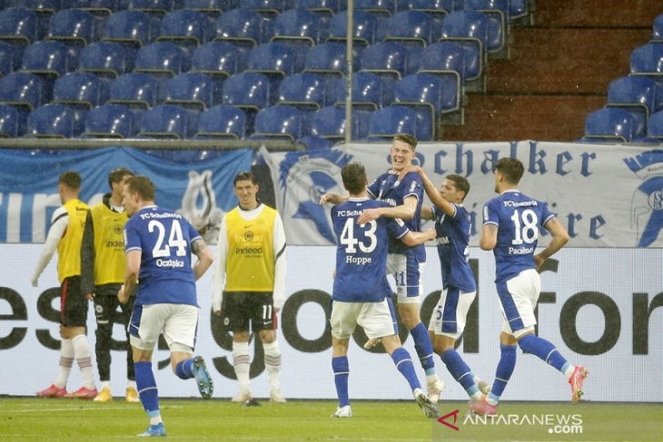 Klasemen Liga Jerman : Schalke bantu Leipzig kunci tiket Champions