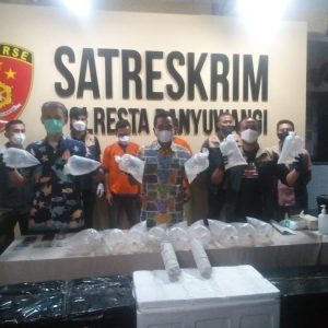 Selundupkan BBL, Dua Pria ini Dijebloskan Tahanan Polres