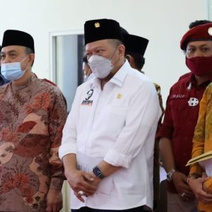 Ketua DPD RI Sampaikan Pentingnya Mewujudkan Desa Berdaulat Ketua DPD RI Sampaikan Pentingnya Mewujudkan Desa Berdaulat