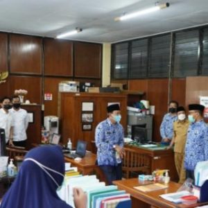 Awali Hari Efektif Kerja, Bupati Pasuruan Sidak SKPD Awali Hari Efektif Kerja, Bupati Pasuruan Sidak SKPD