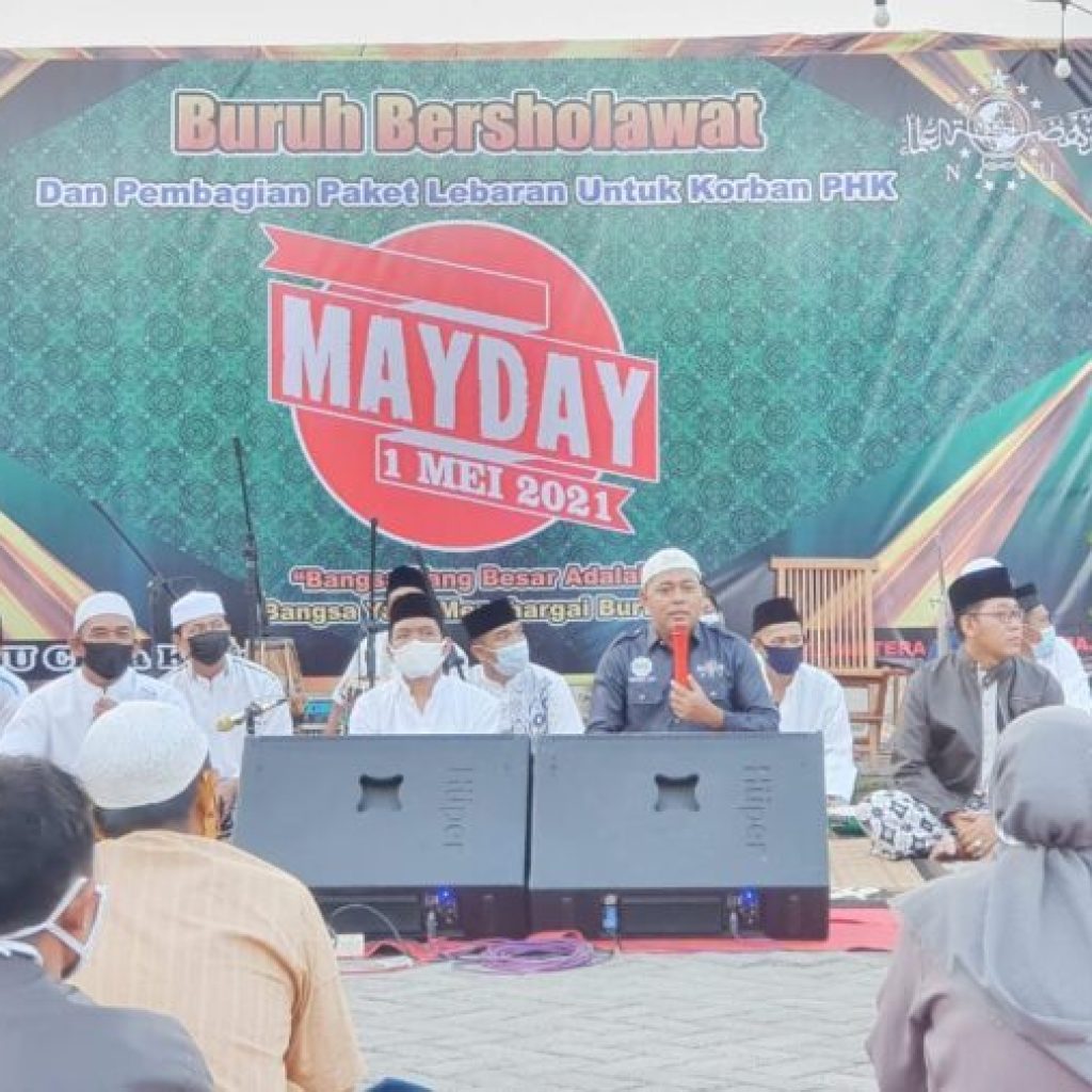 Sarbumusi Bagikan 1000 Paket Bingkisan Bagi Korban PHK