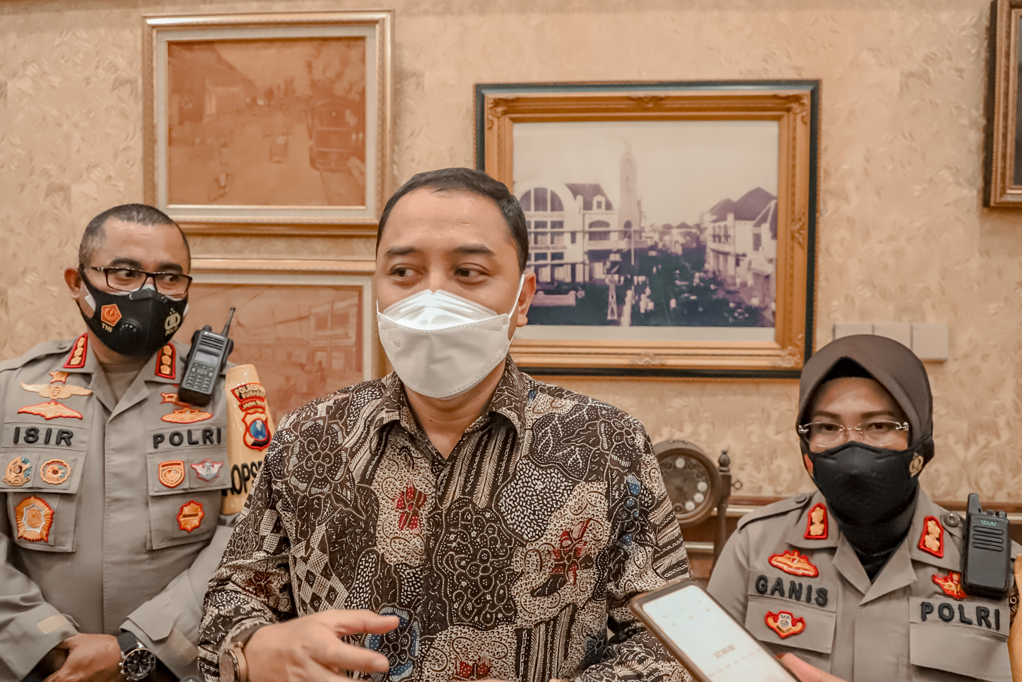 Warning untuk Surabaya, Tingkat Positif Covid-19 Naik