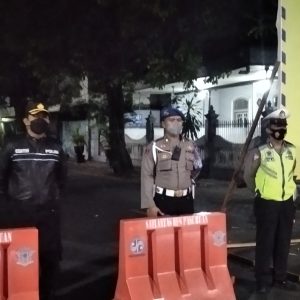 Hari Ke 5 PPKM Darurat, Polres Pasuruan Terapkan Pembatasan Mobilitasi Warga Hari Ke 5 PPKM Darurat, Polres Pasuruan Terapkan Pembatasan Mobilitasi Warga