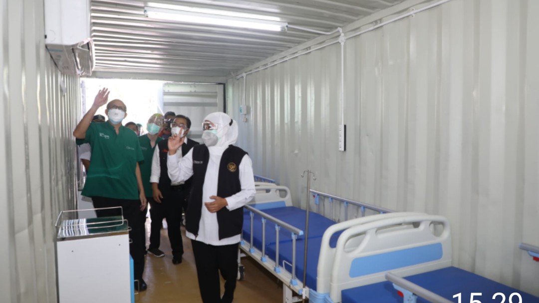 RSUD dr. Soetomo Sulap Kontainer Menjadi Triage Pasien Covid-19