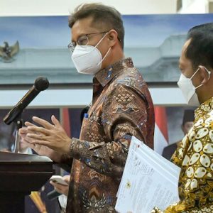 Menkes: Pemerintah Cari Obat Terapi Covid ke Seluruh Dunia