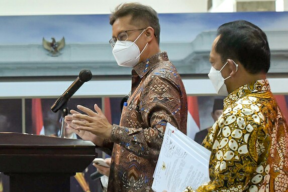 Menkes: Pemerintah Cari Obat Terapi Covid ke Seluruh Dunia