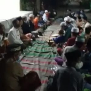 Ratusan Warga Gelar Sholawat Burdah, Agar Covid-19 Hilang