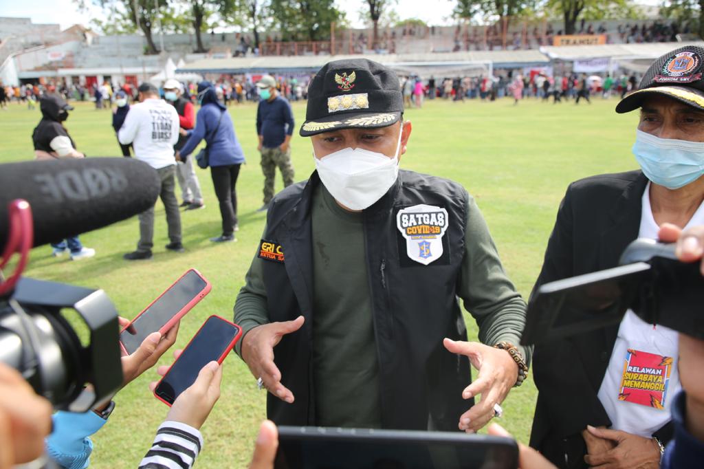 Eri Gerah Banyak Karyawan Perusahaan di Luar Surabaya Ikuti Vaksinasi di G10N