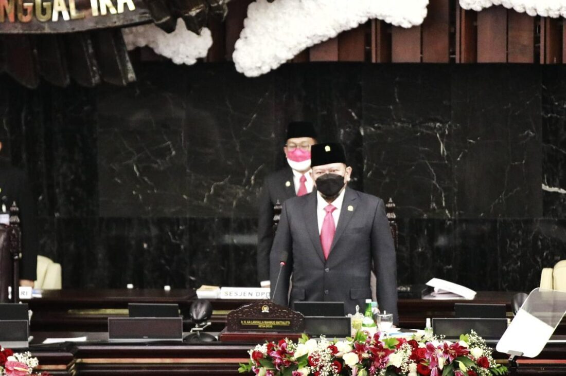 Ketua DPD RI Kupas Pasal 29 dan 33 UUD 1945 Saat Pimpin Sidang Bersama DPR – DPD
