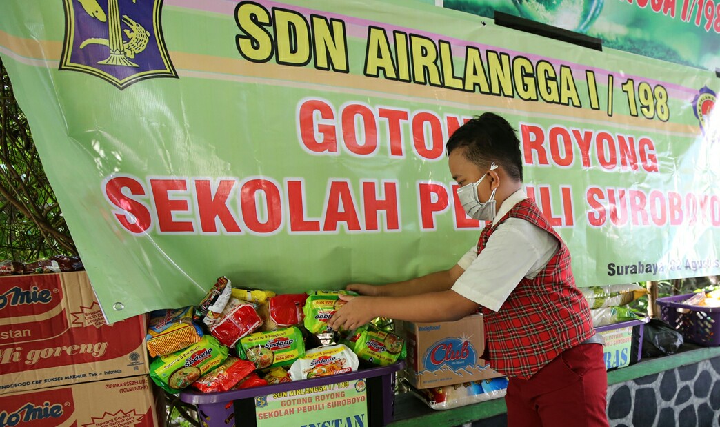 Pelajar SD Respon Surabaya Memanggil dengan Kumpulkan Donasi