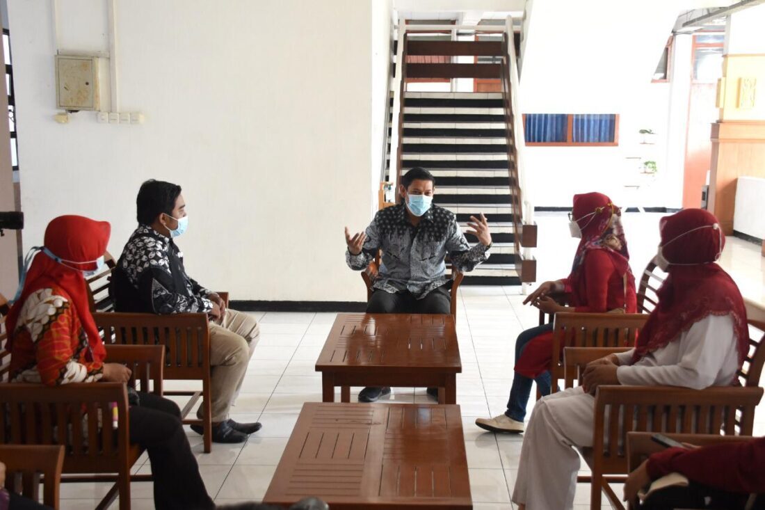 Inspiratif! UKM/IKM Kota Kediri Bantu Warga Isoman