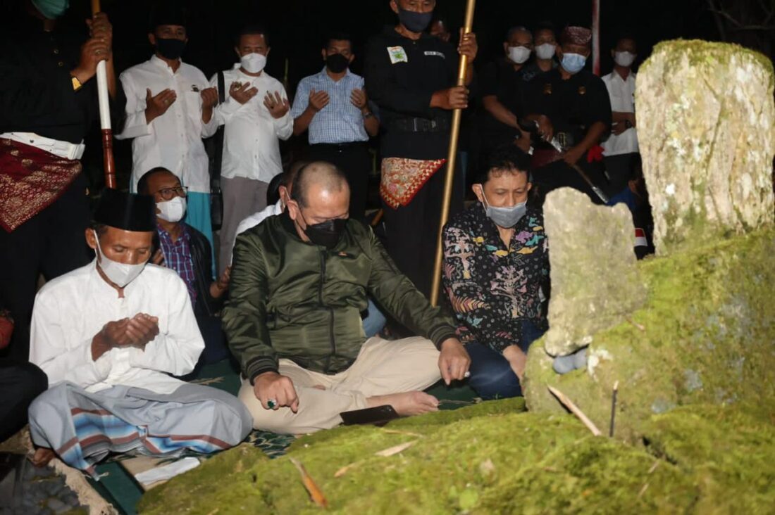 Sampai di Lampung Barat, Ketua DPD Ziarah ke Makam Raja-Raja