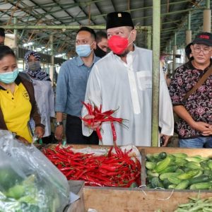 Pasar Tradisional Mulai Bergeliat, Ketua DPD RI Minta Prioritas Vaksin ke Pedagang Pasar Tradisional Mulai Bergeliat, Ketua DPD RI Minta Prioritas Vaksin ke Pedagang