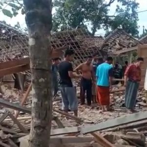 Bondet Meledak, 4 Rumah Hancur