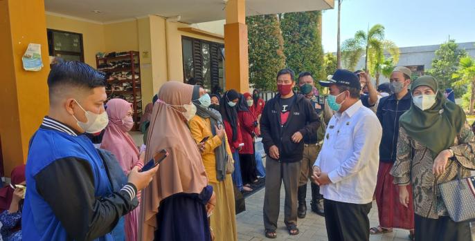 Gus Mujib Imron Klaim Cakupan Vaksinasi di Pasuruan Semakin Tinggi