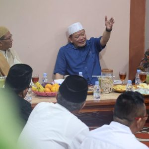 Kunjungi Ponpes Bantargedang Tasikmalaya, LaNyalla Didoakan Jadi Presiden Kunjungi Ponpes Bantargedang Tasikmalaya, LaNyalla Didoakan Jadi Presiden