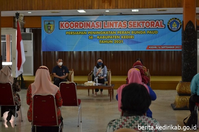 Melalui Koordinasi Lintas Sektoral, Sosialisasikan Peran Bunda PAUD se-Kabupaten Kediri