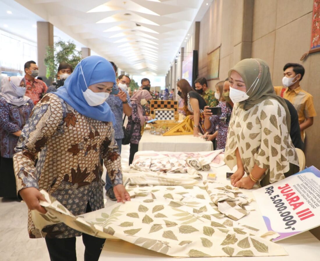 Gubernur Ajak Pelaku Industri Kreatfif Jatim Buat Produk Ramah  Lingkungan