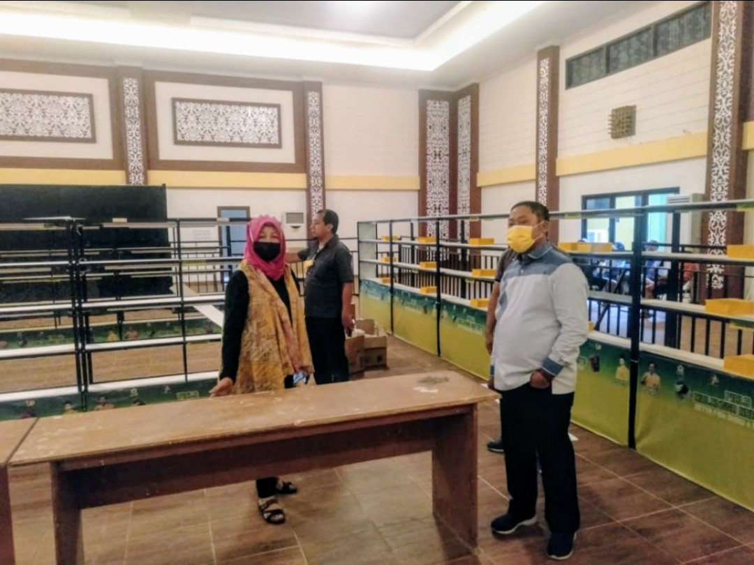 1057 Ikan Hias Cupang Berebut Piala Airlangga Hartarto dan Hadiah Total Rp77 Juta