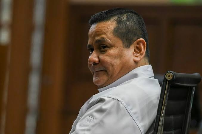 Kenapa Irjen Napoleon Bonaparte Belum Dipecat? Ini Alasan Utamanya.