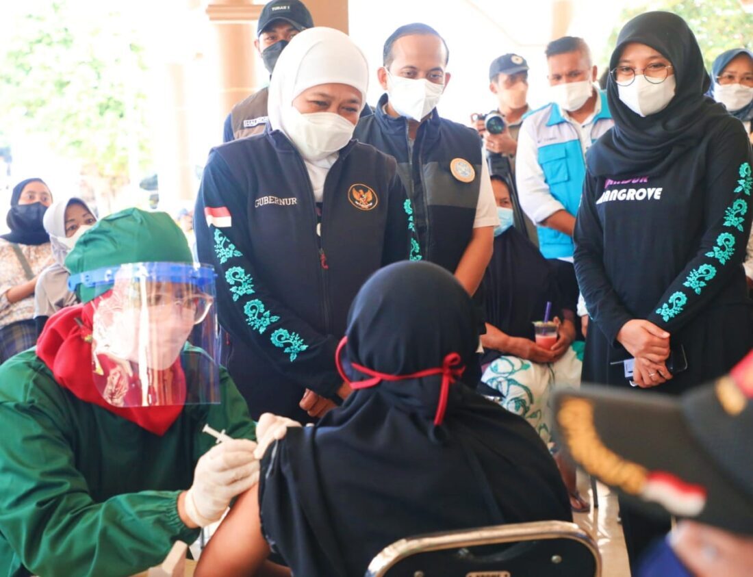 Gubernur Khofifah Ajak Masyarakat Menerapkan Kebiasaan Hidup Sehat