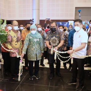 Gubernur Khofifah, Expor Dalam Negeri Jatim Surplus Rp173 Triliun Gubernur Khofifah, Expor Dalam Negeri Jatim Surplus Rp173 Triliun