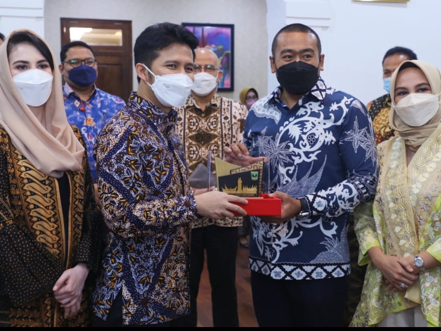 Dorong Kolaborasi Pertukaran Budaya dan Ekonomi Jatim – Sumbar