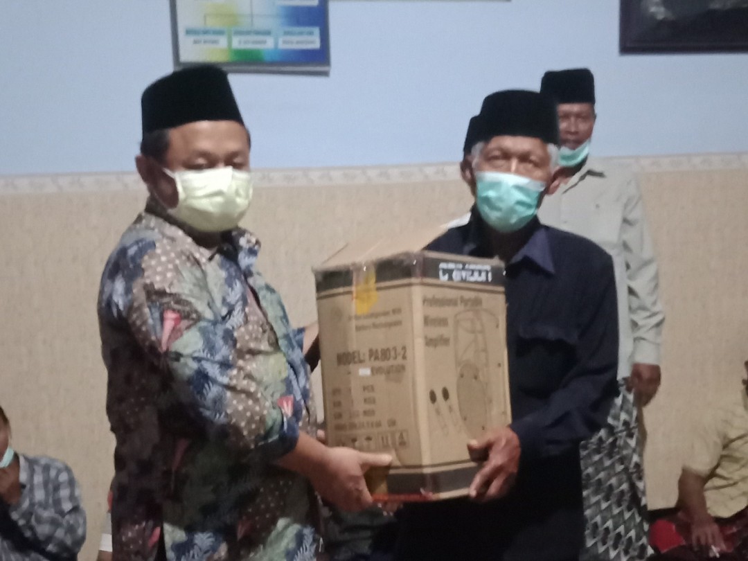 Beri Bantuan Warga Tawangrejo, M. Sarmuji Didoakan Jadi Gubernur