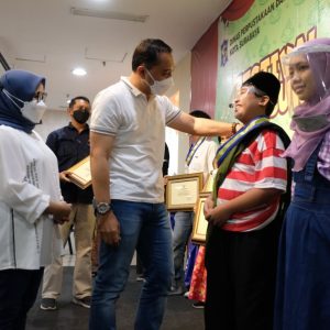 Walikota Eri Minta Dongeng Ditampilkan Setiap Kegiatan Kelurahan Walikota Eri Minta Dongeng Ditampilkan Setiap Kegiatan Kelurahan