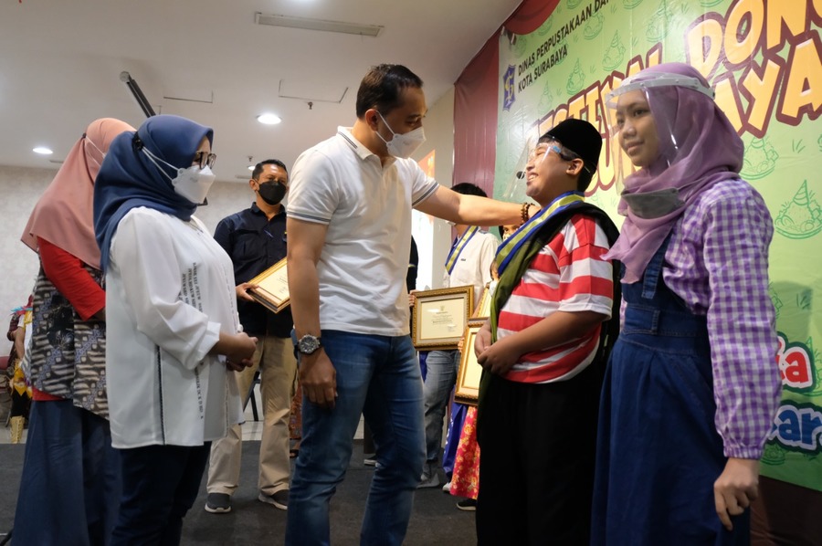 Walikota Eri Minta Dongeng Ditampilkan Setiap Kegiatan Kelurahan