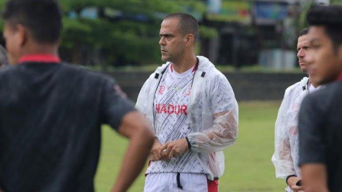 Ditinggal Rahmad, Madura United Umumkan Pelatih Baru