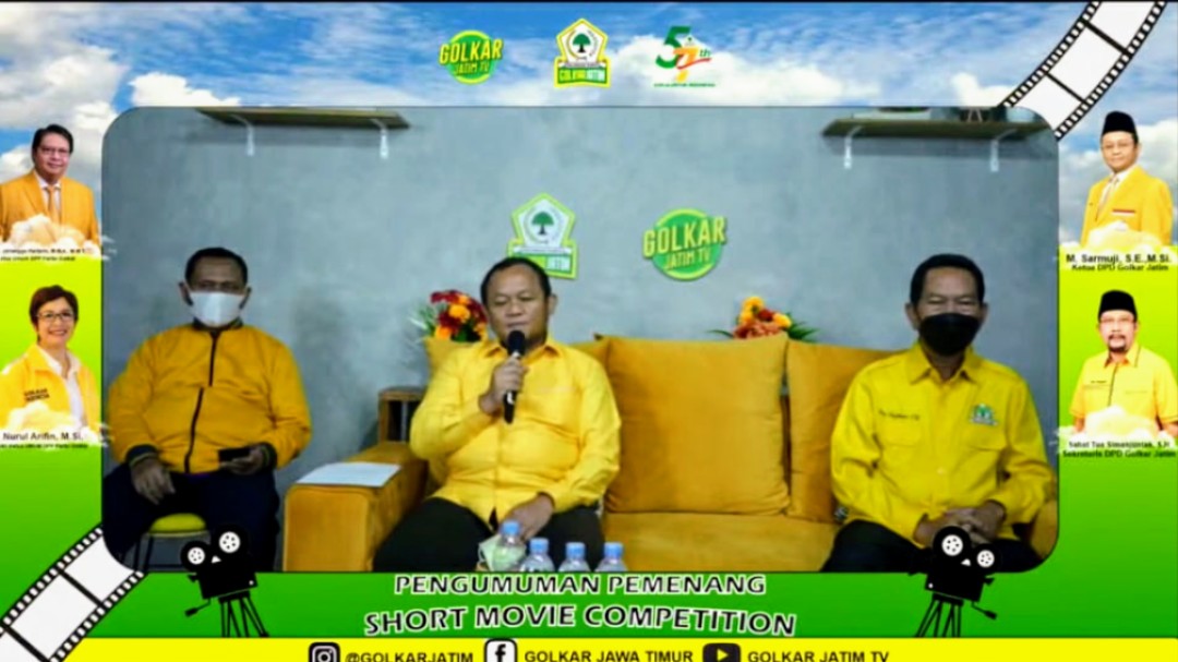 Film “Urip Iku Urup” Karya Andik Surya Raih Piala Airlangga Hartarto dan Uang Rp15 juta