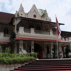 Pengembangan Wisata Cikini Walking Tour Jakarta Berbasis Kawasan Pengembangan Wisata Cikini Walking Tour Jakarta Berbasis Kawasan