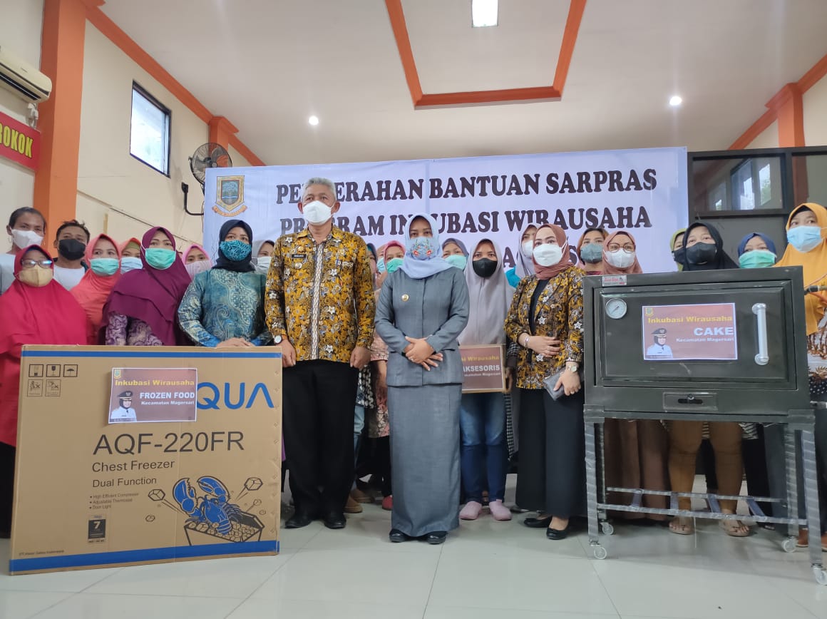 Walikota Salurkan Bantuan Sarpras Rp.6 Miliar Pada 202 Kube Inkubasi