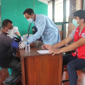 PMI dan Dinkes Jember Beri Layanan Vaksinasi Gratis di Terminal PMI dan Dinkes Jember Beri Layanan Vaksinasi Gratis di Terminal